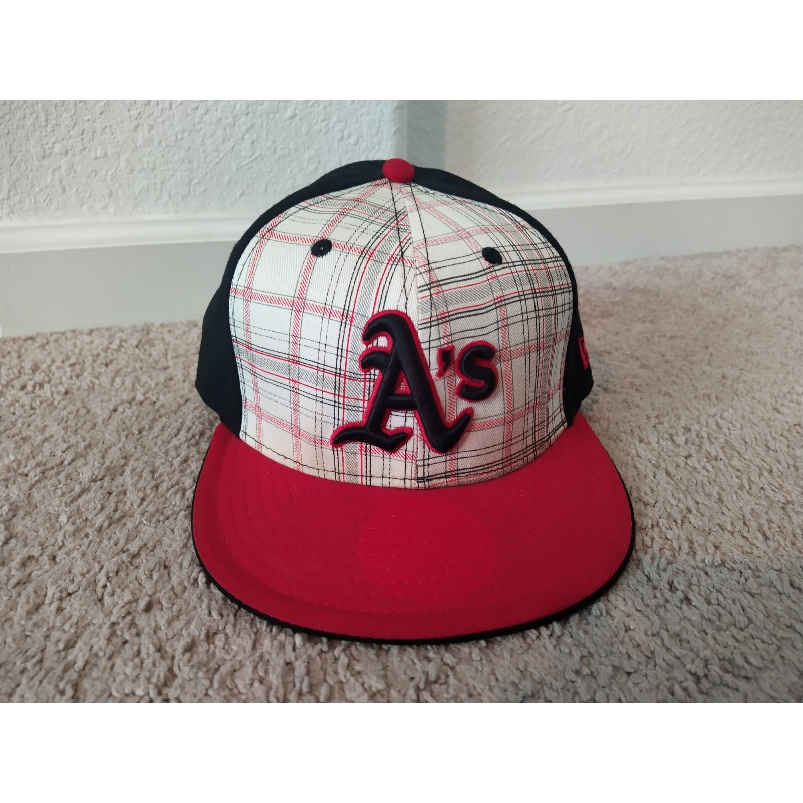 Oakland A's New Era 59 Fifty Hat Size 7 1/4